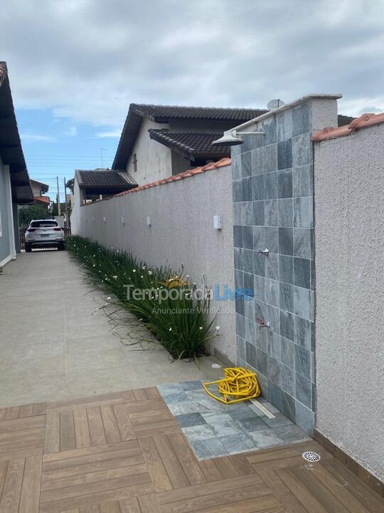 Casa para alquiler de vacaciones em Bertioga (Boraceia)