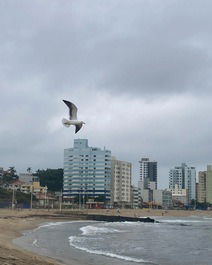 Pousada (1 km do centro, 1 km da praia e 20 km do Beto Carrero)