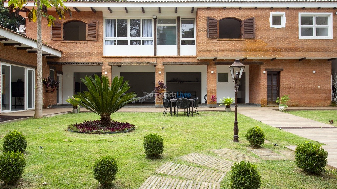Casa para aluguel de temporada em São Paulo (Morumbi)