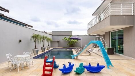 Desfrute do Paraíso: Casa Luxuosa dentro do condomínio Morada da Praia