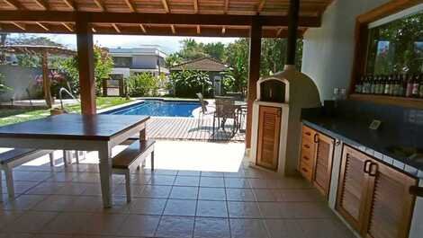 3 bedrooms, private pool, barbecue, pizza oven and sauna.