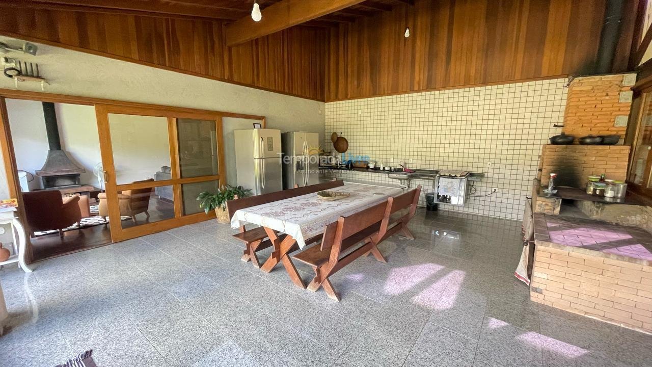 Casa para alquiler de vacaciones em São Lourenço da Serra (Sitio)
