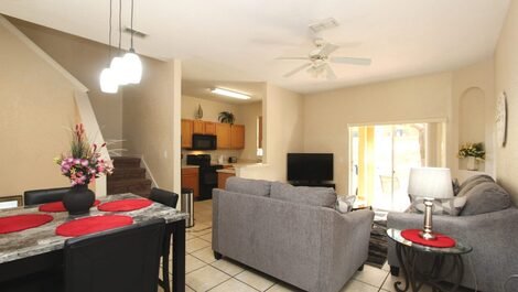 Vacation Home in the Orlando Region Close to Disney in a Resort