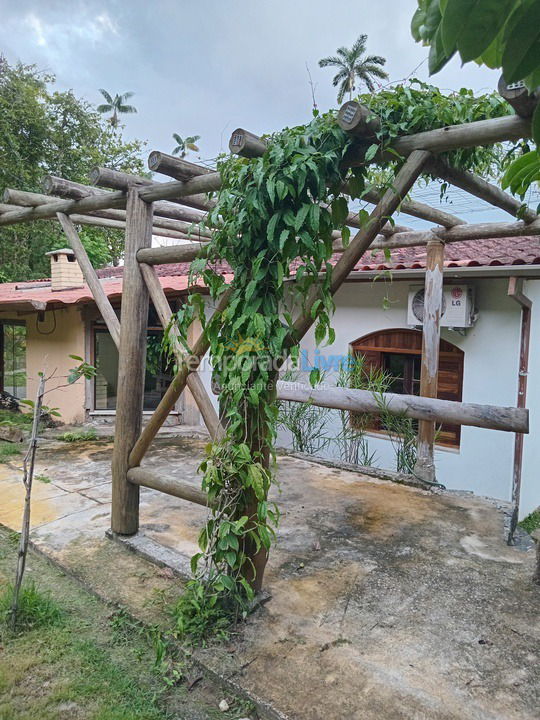 Casa para aluguel de temporada em Ubatuba (Praia da Fortaleza)