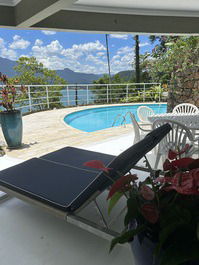 Casa com vista Mágica para o mar e montanha