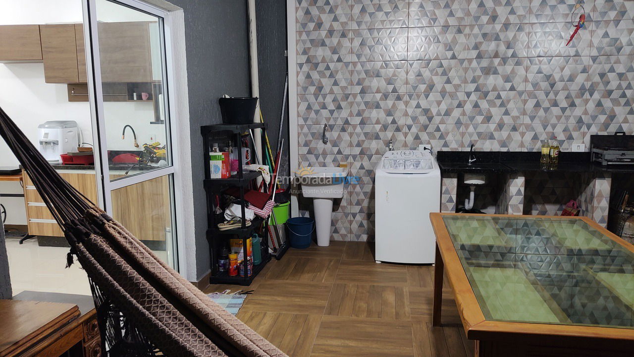 Apartamento para aluguel de temporada em Guarulhos (Jardim Adriana)