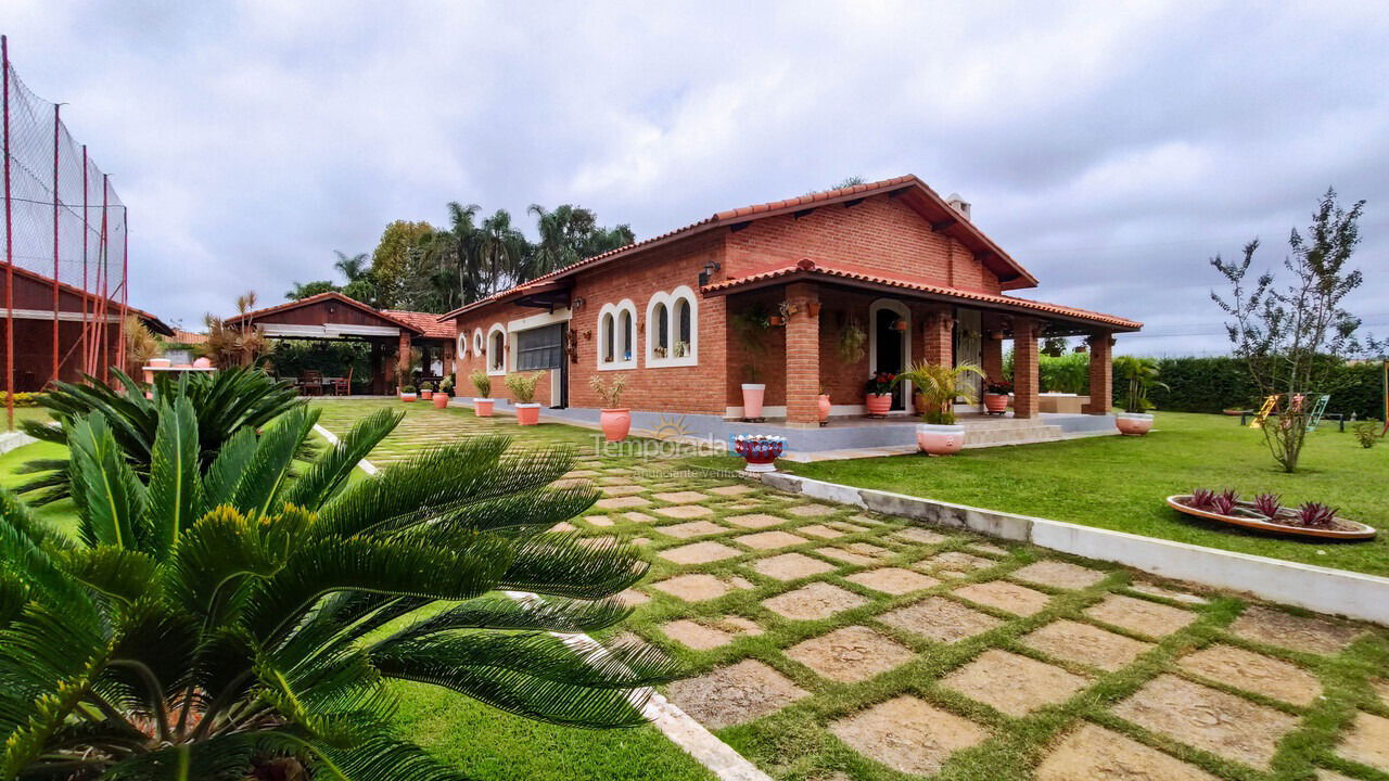 Granja para alquiler de vacaciones em Ibiúna (Votorantim)