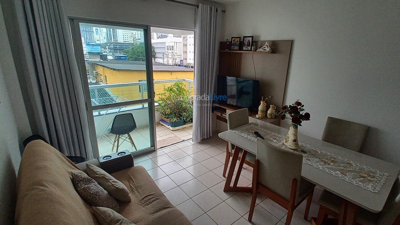Apartamento para aluguel de temporada em Balneário Camboriú (Nações)