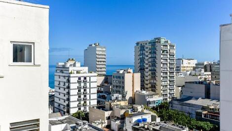 Apt Ipanema post 9, 200 MTS from the beach the best location in Ipanema