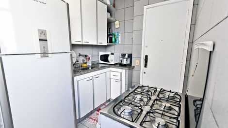 Apt Ipanema post 9, 200 MTS from the beach the best location in Ipanema