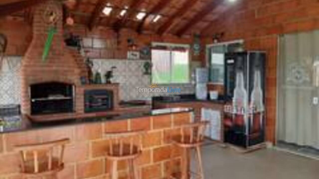 Ranch for vacation rental in Mairinque (Sinindu)