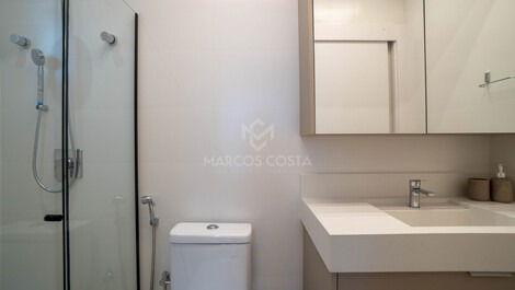 Apartamento no centro de Bombinhas, com vista mar