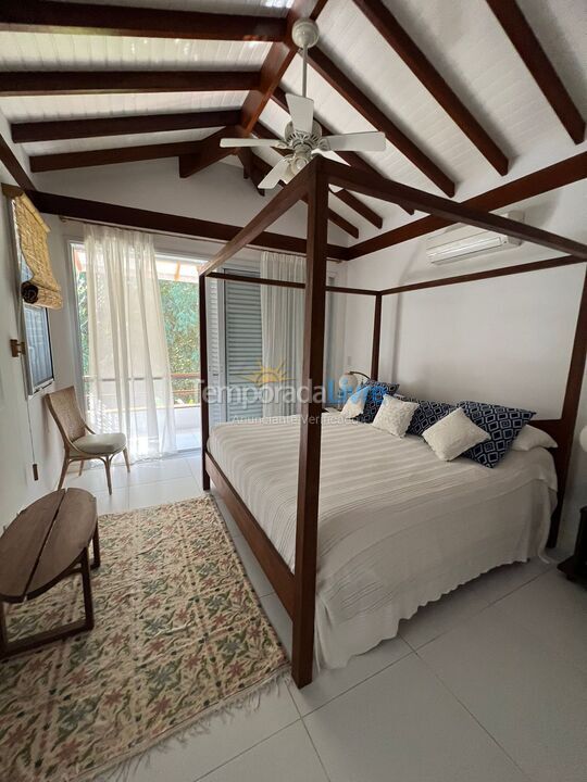 House for vacation rental in São Sebastião (Praia da Baleia)