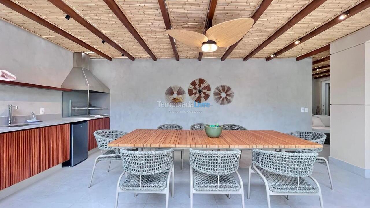 Casa para alquiler de vacaciones em São Sebastião (Praia da Baleia)