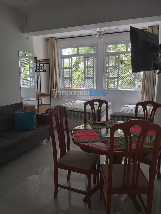 Apartamento para aluguel de temporada em Guarujá (Pitangueiras)