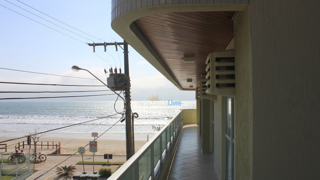 Apartment for vacation rental in Itapema (Meia Praia)