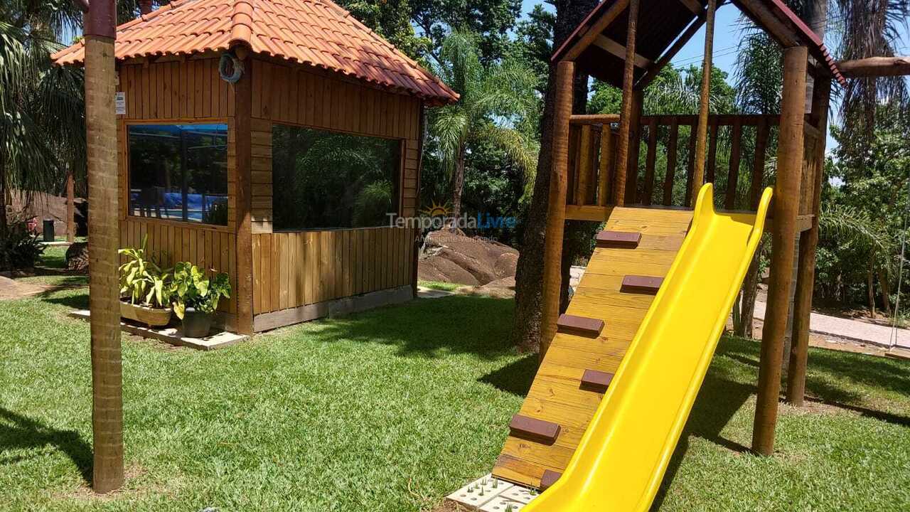 Casa para alquiler de vacaciones em Indaiatuba (Colinas do Mosteiro de Itaici)