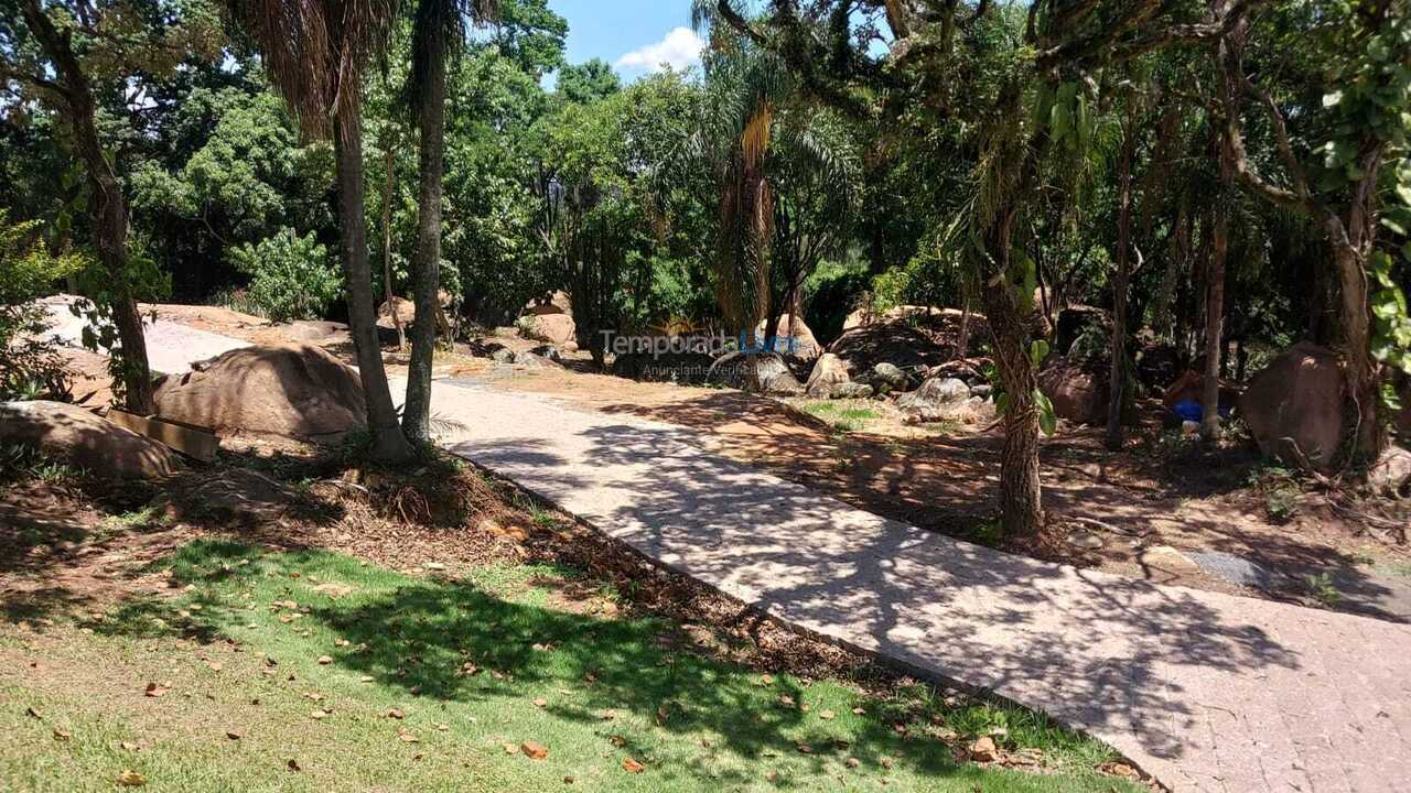 Casa para aluguel de temporada em Indaiatuba (Colinas do Mosteiro de Itaici)