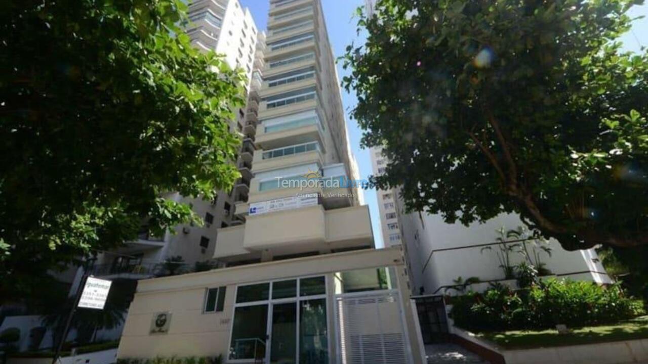 Apartment for vacation rental in Guarujá (Pitangueiras)