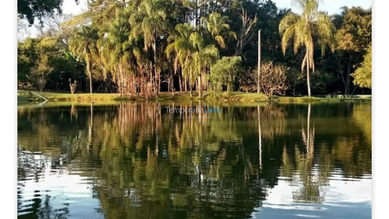 Granja para alquiler de vacaciones em Atibaia (Laranjal)