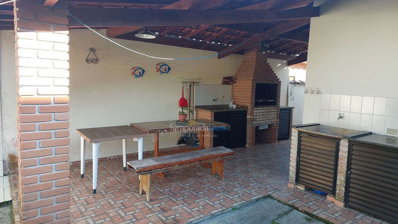 Casa para aluguel de temporada em Ubatuba (Lagoinha)