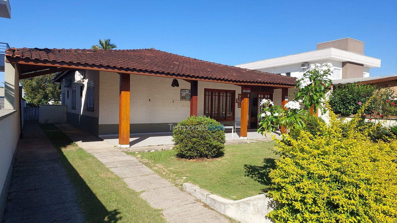 House for vacation rental in Ubatuba (Lagoinha)