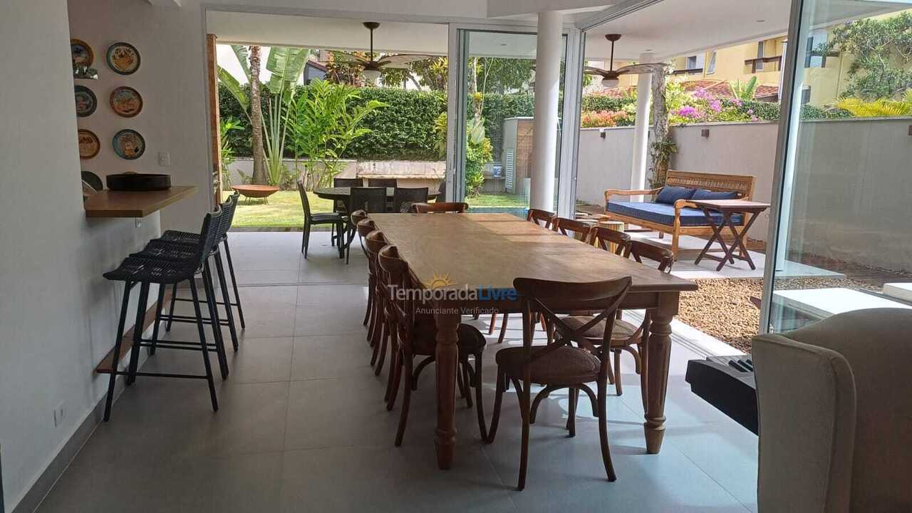 House for vacation rental in São Sebastião (Praia da Baleia)