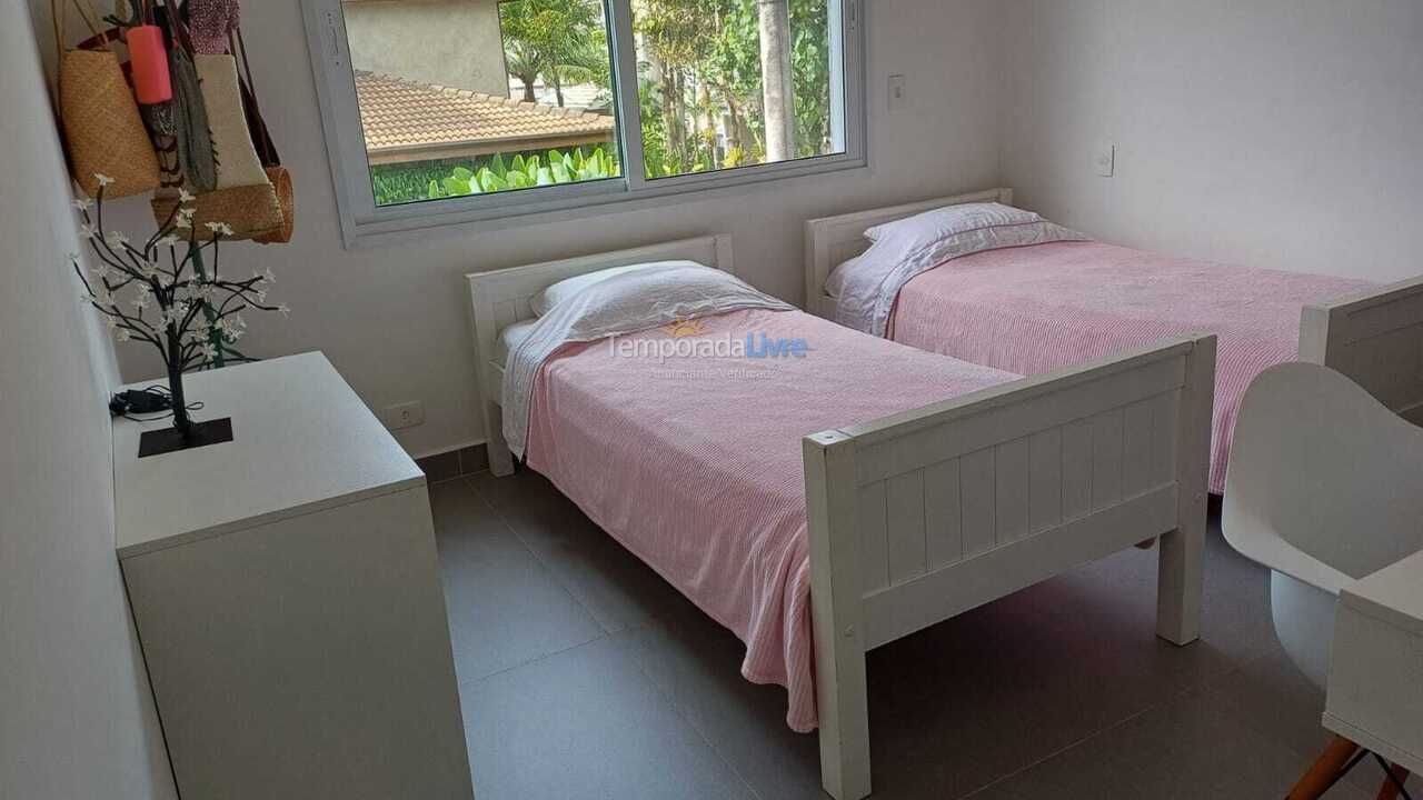 House for vacation rental in São Sebastião (Praia da Baleia)