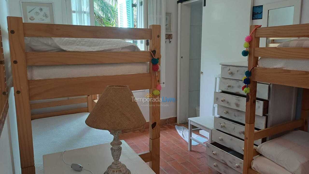 House for vacation rental in São Sebastião (Praia da Baleia)