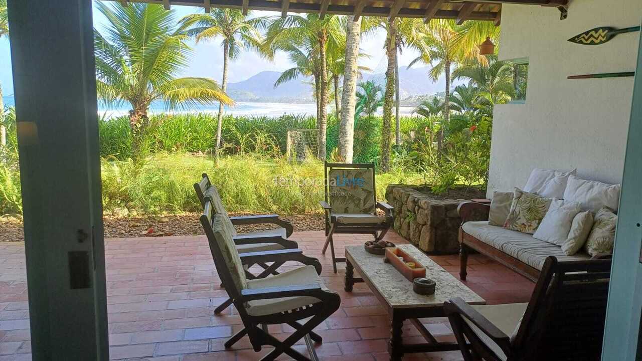 Casa para alquiler de vacaciones em São Sebastião (Praia da Baleia)