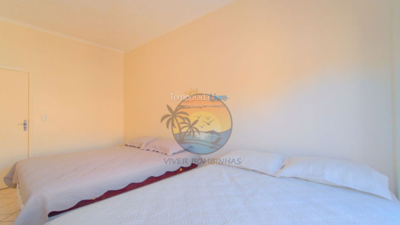 Apartment for vacation rental in Bombinhas (Praia de Bombas)