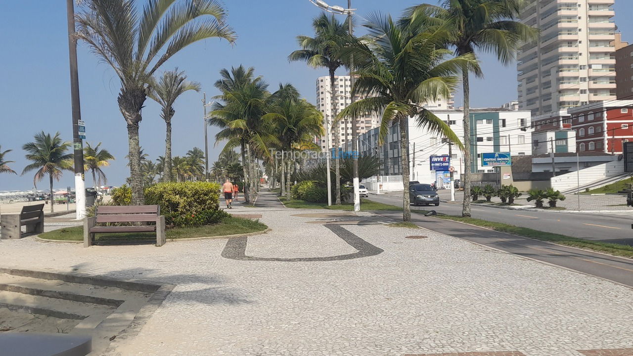 Apartamento para aluguel de temporada em Praia Grande (Aviação)