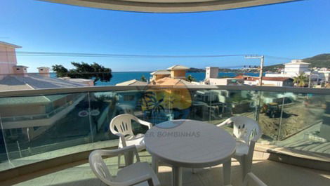 APARTMENT IN THE CENTER OF BOMBINHAS WITH SEA VIEWS - ON AVENIDA DA PRAIA