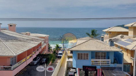 APARTAMENTO NO CENTRO DE BOMBINHAS COM VISTA MAR - NA AVENIDA DA PRAIA