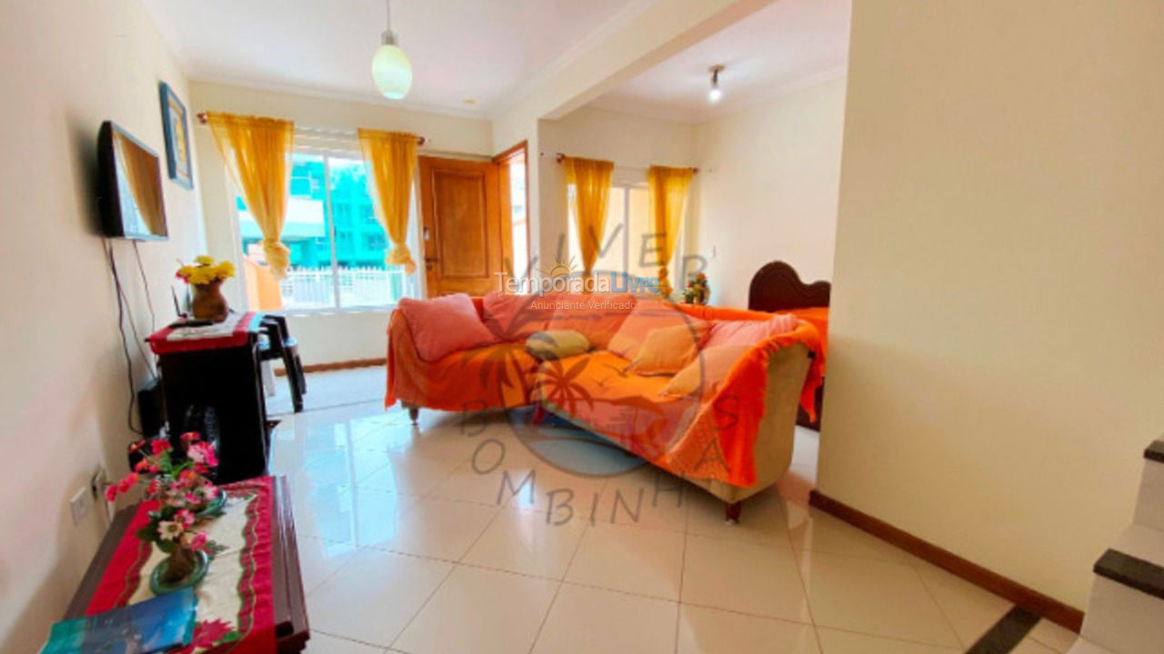 Apartment for vacation rental in Bombinhas (Praia de Bombinhas)