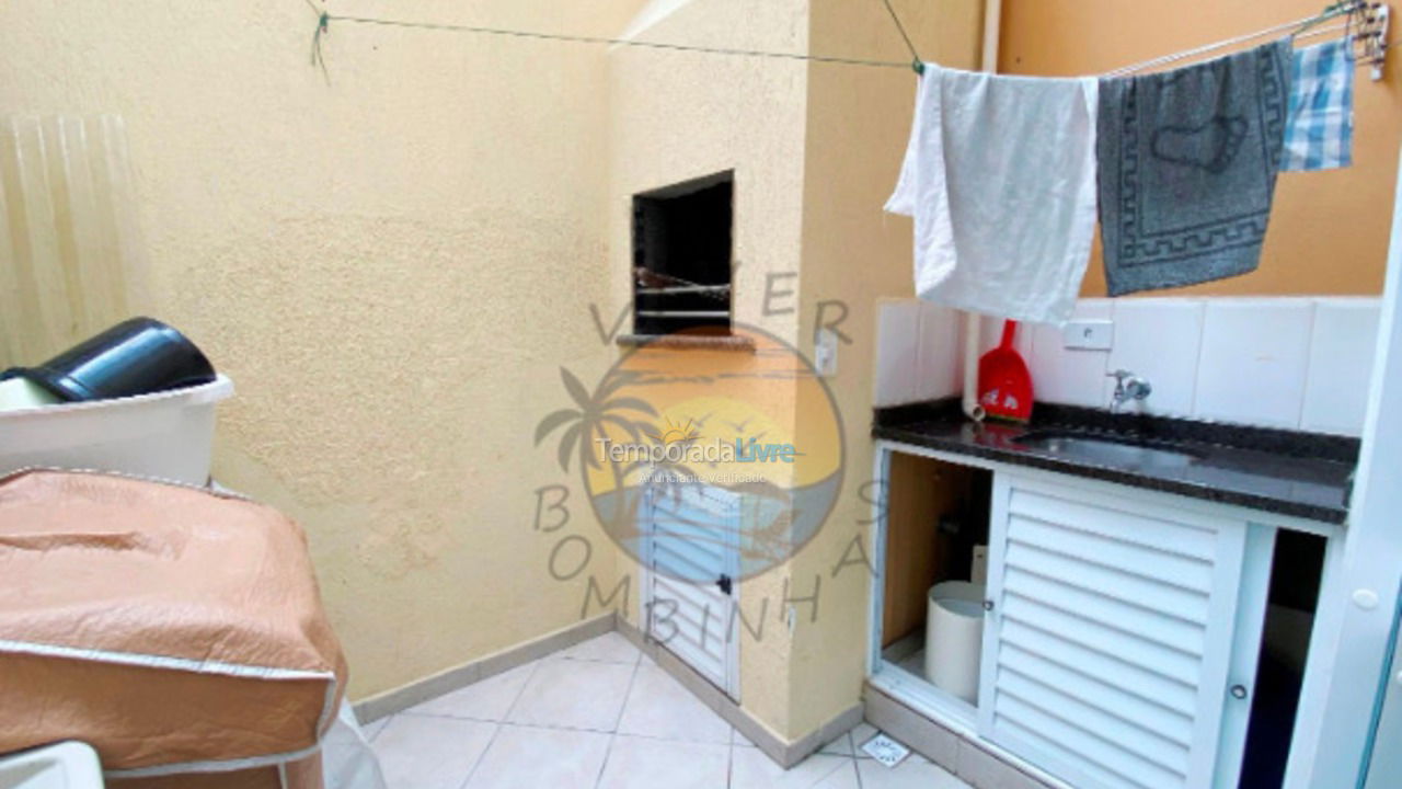 Apartment for vacation rental in Bombinhas (Praia de Bombinhas)