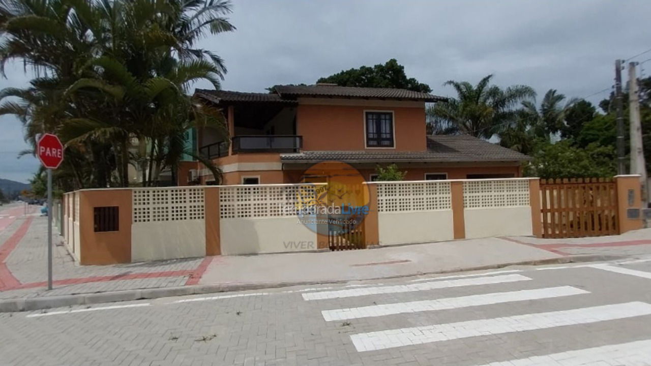 Casa para aluguel de temporada em Bombinhas (Mariscal)