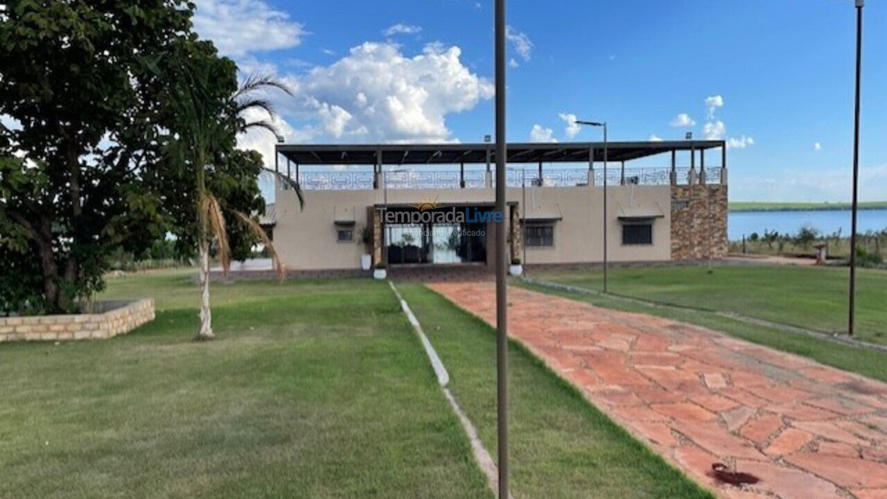 Casa para aluguel de temporada em Conceição das Alagoas (Zona Rural)