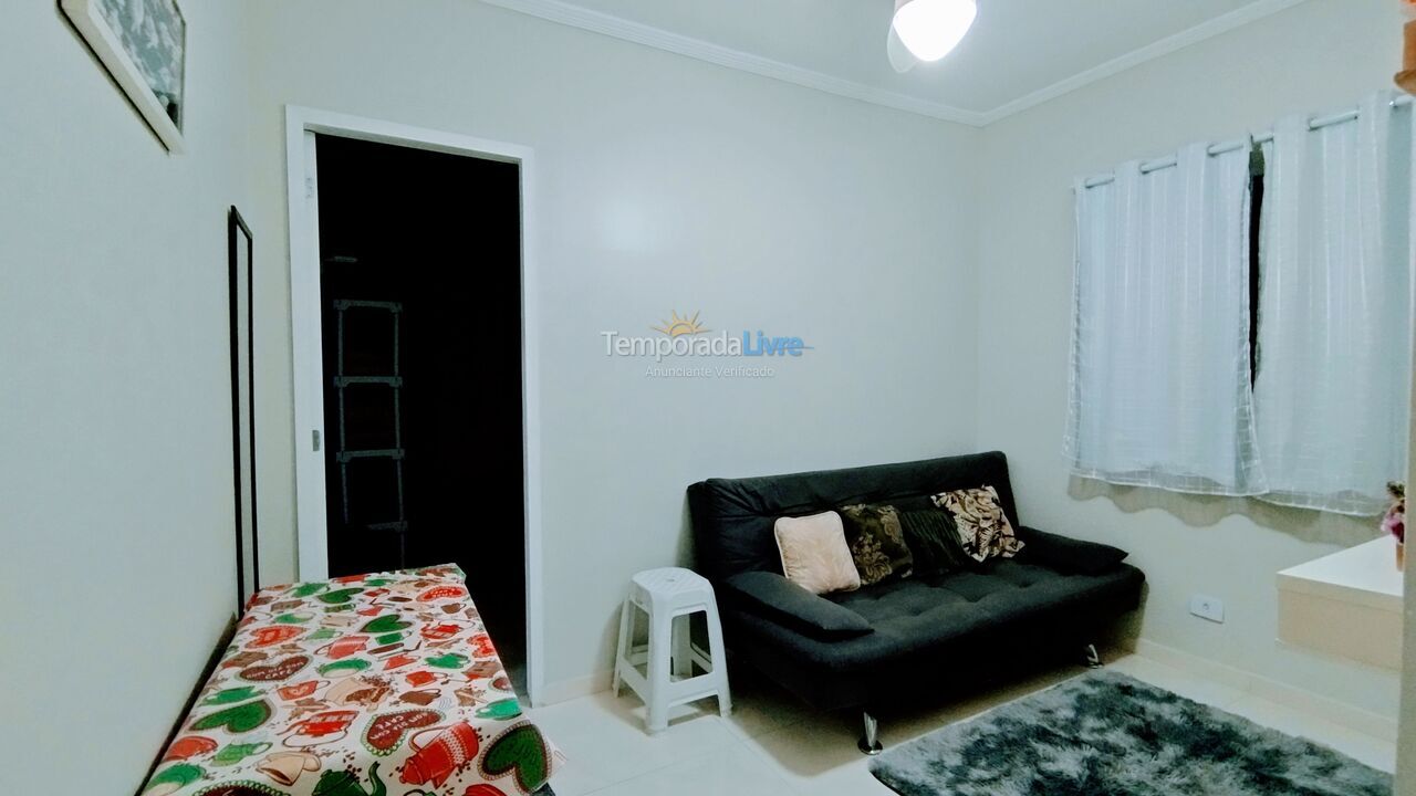 Apartamento para aluguel de temporada em Praia Grande (Canto do Forte)