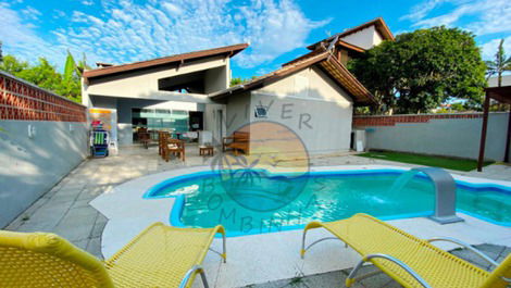 CASA ALTO PADRÃO NO CENTRO DA PRAIA COM PISCINA - 4 QUARTOS