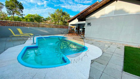 CASA ALTO PADRÃO NO CENTRO DA PRAIA COM PISCINA - 4 QUARTOS