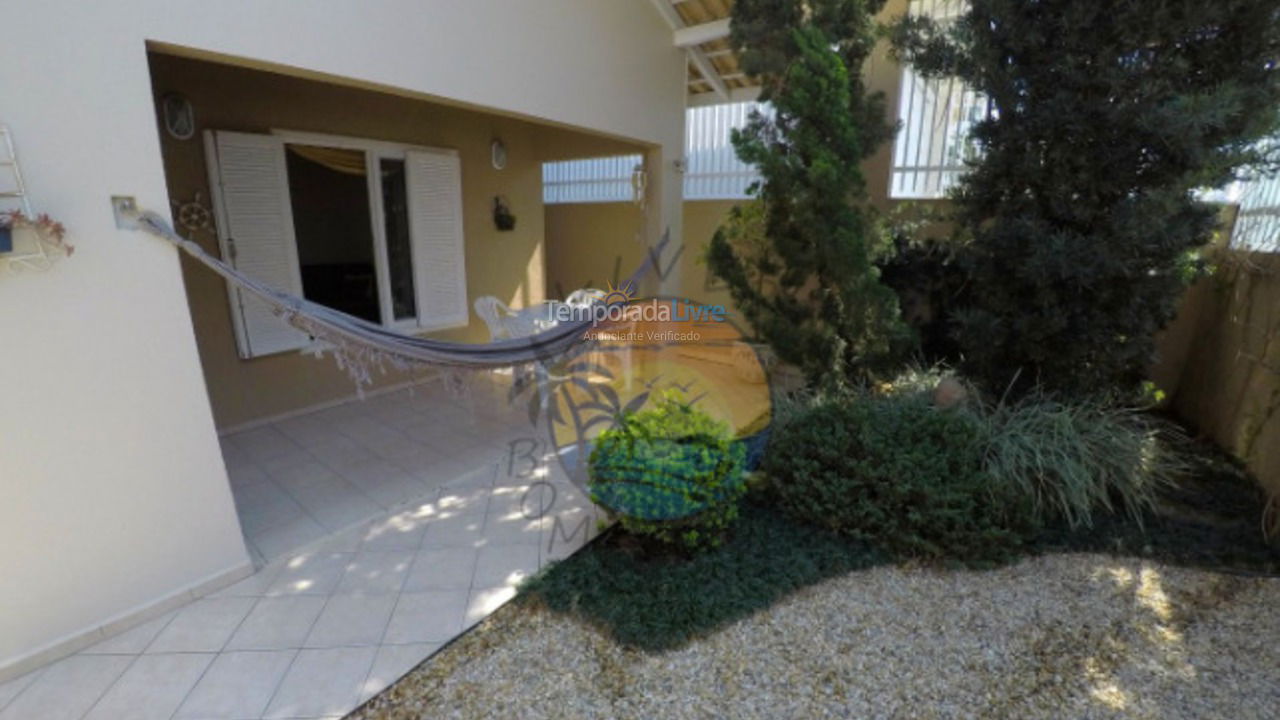 House for vacation rental in Bombinhas (Praia de Bombas)