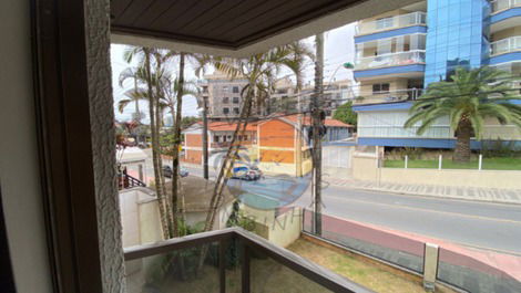 APARTAMENTO CON PISCINA CENTRO BOMBINHAS - 2 DORMITORIOS