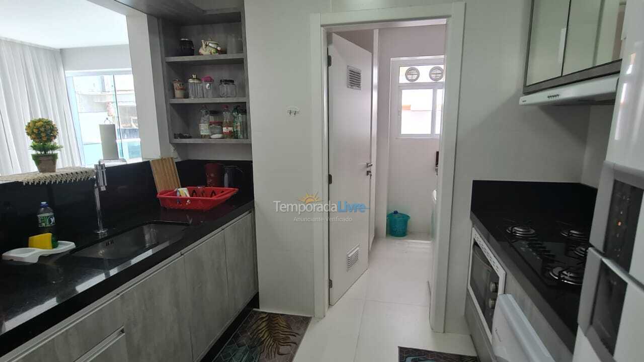 Apartamento para aluguel de temporada em Itapema (Meia Praia)