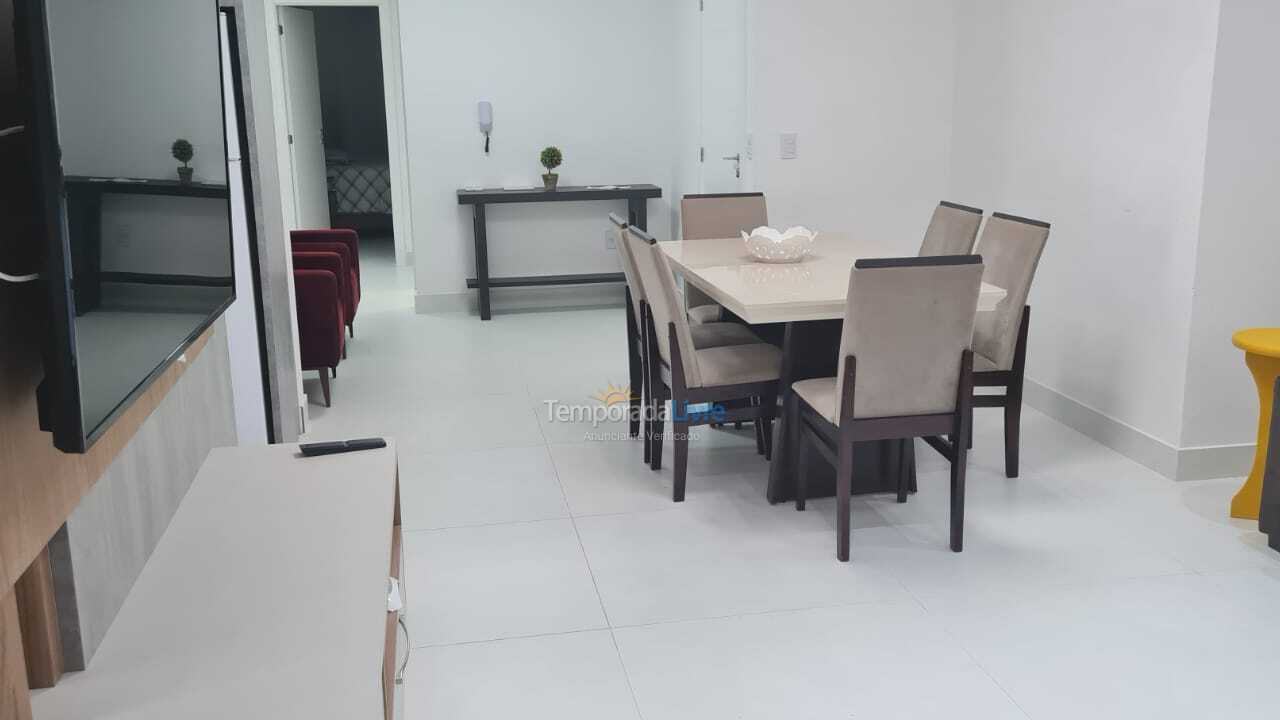 Apartamento para aluguel de temporada em Itapema (Meia Praia)