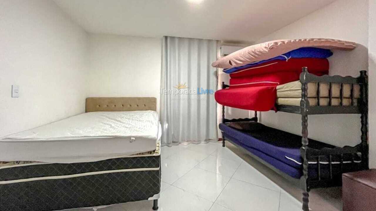 Apartamento para aluguel de temporada em Guarapari (Praia do Morro)