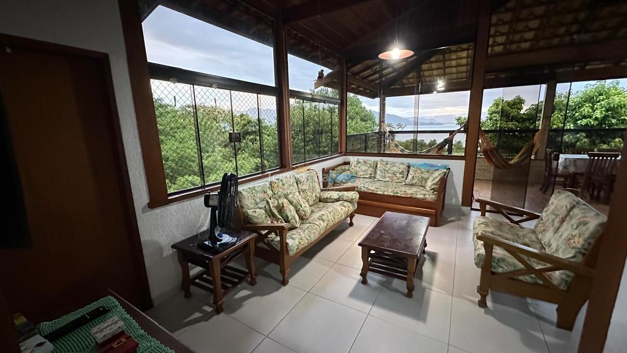 House for vacation rental in Ilhabela (Praia da Armação)