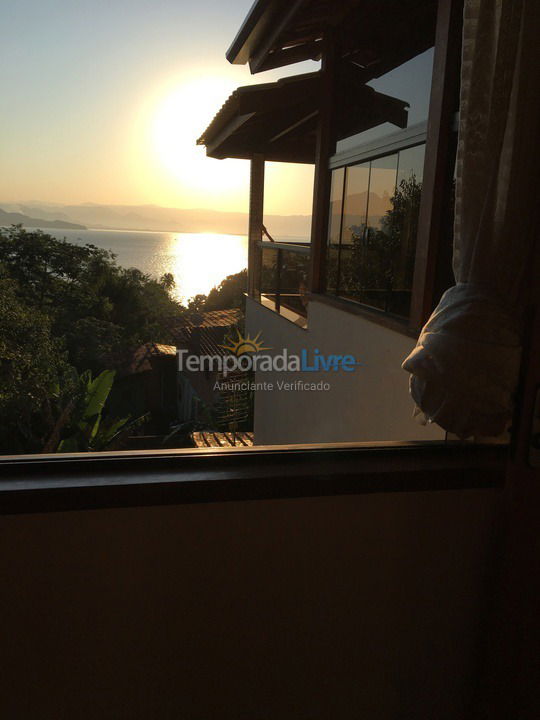 House for vacation rental in Ilhabela (Praia da Armação)