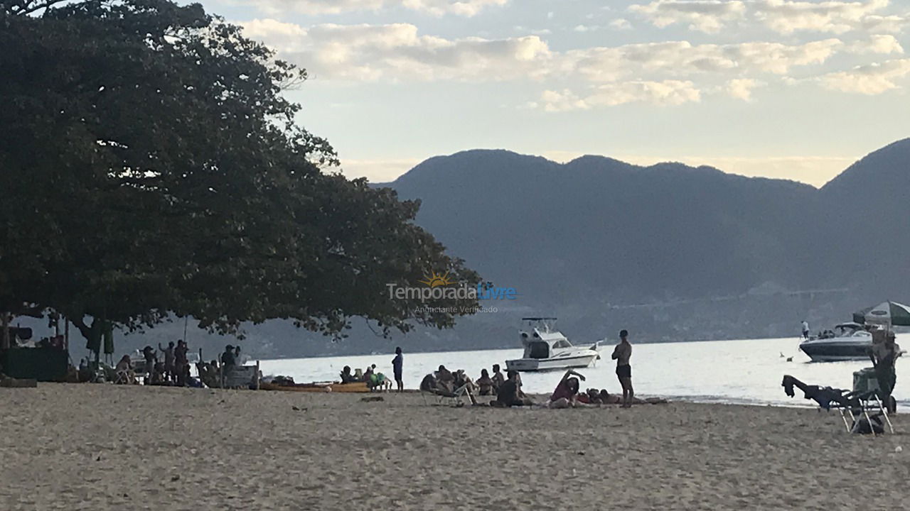 Casa para aluguel de temporada em Ilhabela (Praia da Armação)