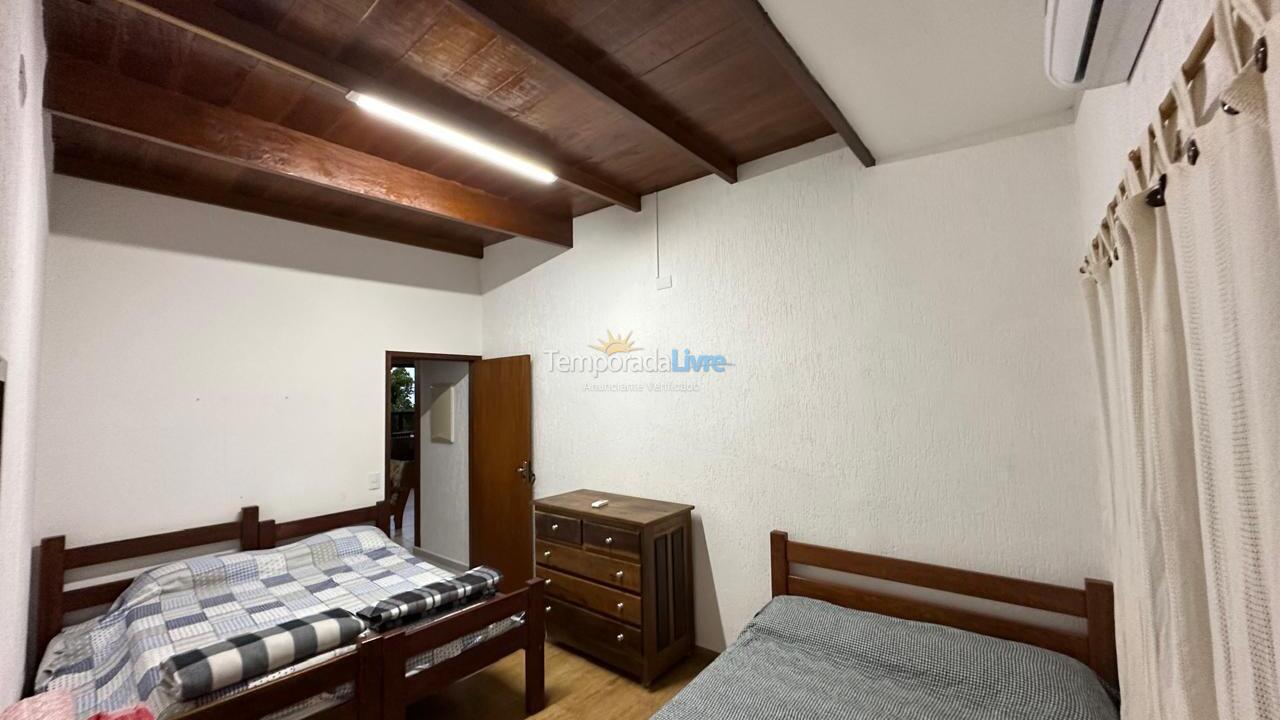 House for vacation rental in Ilhabela (Praia da Armação)